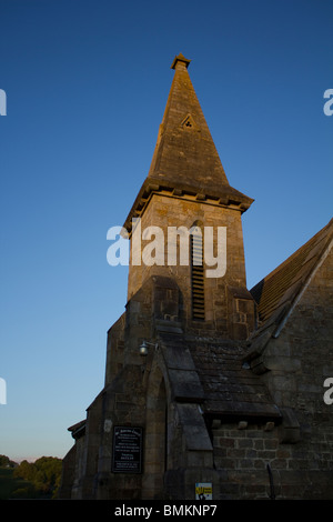 Str. Andrews Kirche Fewston in der Abenddämmerung Stockfoto