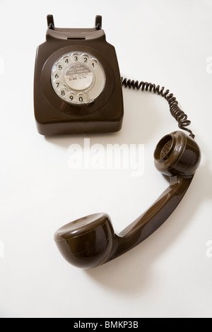 Der Haken-GPO ausgeschaltet / Post Büro inländische Wohn-Telefon ab etwa 1970 mit Zifferblatt. Stockfoto