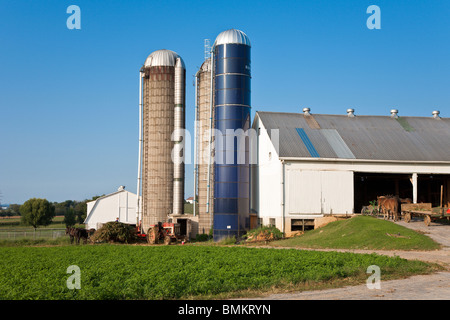 Lancaster County, PA - Sept 2009 - Getreidesilos in amischen Bauernhof in Lancaster County Pennsylvania Stockfoto