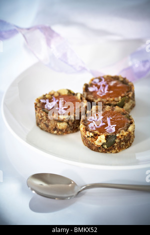 Apfel und Aprikosen Törtchen Stockfoto