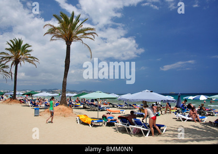 Strandblick, Platja d ' en Bossa, Playa d ' en Bossa, Ibiza, Balearen, Spanien Stockfoto