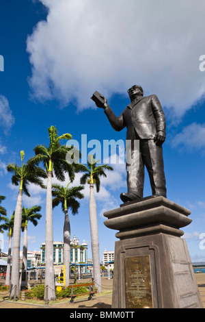 Mauritius, Port Louis, Caudan Waterfront, Statue von Sir Seewoosagur Ramgoolam, erste Leiter der unabhängigen Mauritius Stockfoto