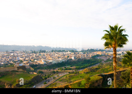 Fes Marokko Panoramablick vom Les Merinides Hotel Stockfoto