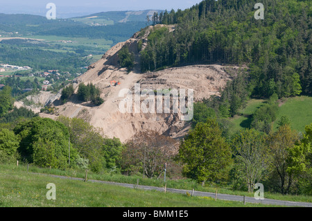 Steinbruch im Naturpark Pilat, Loire (42), Frankreich, Europa Stockfoto