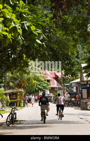 Seychellen, La Digue Island, La Passe, morgen Pendler Stockfoto