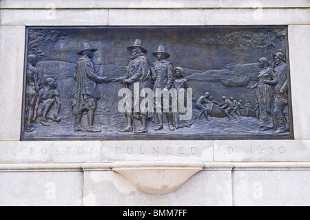 Plaque zeigt die Ankunft der Pilger und Gründung von Boston an der Public Garden, Boston, Massachusetts Stockfoto