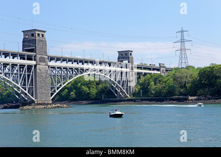 Britannia Brücke über die Menai Strait, Insel Anglesey, Wales, Vereinigtes Königreich Stockfoto