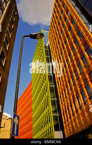 Baugewerbe, Bürogebäude, Central St. Giles', 'Modern Architecture' London, England, niedriger Blickwinkel, londoner Büros farbenfroh Stockfoto