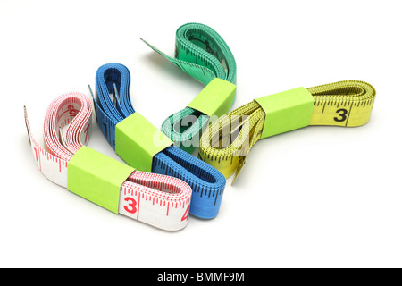 Farbe vier Messbänder auf weißem Hintergrund Stockfoto