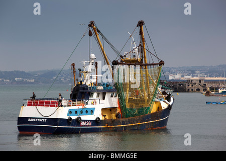 Großbritannien, England, Devon, Brixham 2008 registriert Trawler BM361 Barentzee den Hafen verlassen Stockfoto