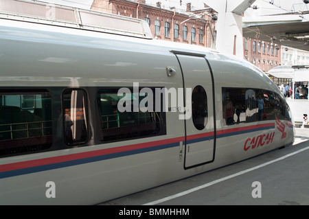 EVS, aka Sapsan Geschwindigkeit trainieren in Moskovsky Bahnhof, St. Petersburg in Russland. Russland Stockfoto