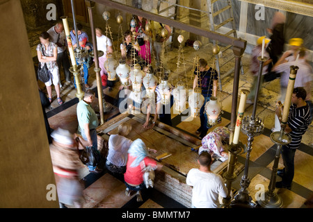 Stein der Salbung in Kirche von der Grabeskirche in Jerusalem Stockfoto