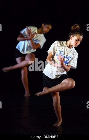 Jugend in einer modernen Tanzperformance für Gilad Shalit Stockfoto