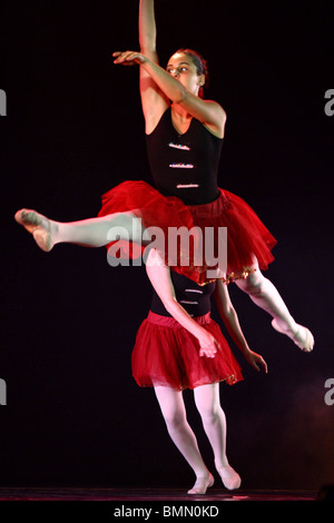 Young Children in einer Ballettaufführung Stockfoto