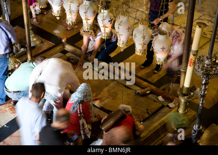 Stein der Salbung in Kirche von der Grabeskirche in Jerusalem Stockfoto