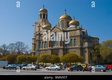 Kathedrale der Himmelfahrt der Jungfrau Pl Mitropolitska Simeon quadratischen zentralen Varna Schwarzmeerküste Bulgarien Europa Stockfoto