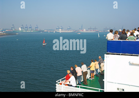 Essex, Harwich Fährhafen nahenden Stockfoto