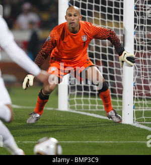 USA-Torhüter Tim Howard in Aktion während eines Fußballspiels 2010 FIFA World Cup-match gegen England 12. Juni 2010. Stockfoto