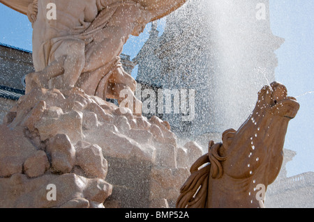 Pferd-Brunnen in Residenzplatz, Salzburg, Österreich Stockfoto