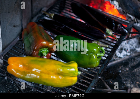 Kochen gegrillte Paprikaschoten Stockfoto
