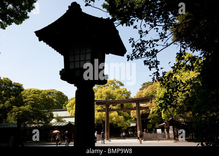 Meiji-Jingu Schrein im Yoyogi Park, Tokio, Japan, Dienstag, 18. Mai 2010. Stockfoto