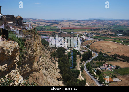 Zeigen Sie suchen Süd-östlich von der Plaza Cabildo, Arcos De La Frontera, Provinz Cadiz, Andalusien, Südspanien, Westeuropa an. Stockfoto