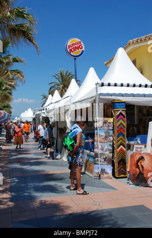 Promenade, Benalmadena, Benalmadena Costa, Costa Del Sol, Provinz Malaga, Andalusien, Südspanien, Westeuropa. Stockfoto