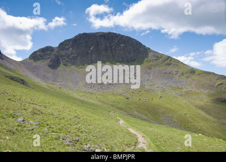 Giebel Crag auf großen Giebel, von Moses trat, Lake District, Cumbria. Stockfoto