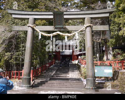 Japan, Tochigi, Nikko Tosho-gu Schrein Torii Eingangstor Stockfoto