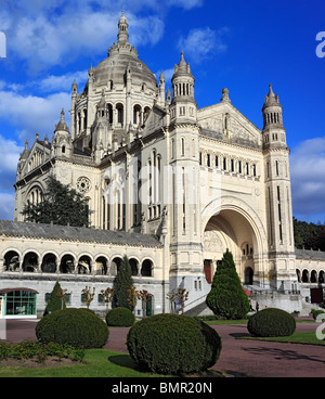 Basilika von St. Therese, Lisieux, Departement Calvados, Basse-Normandie, Frankreich Stockfoto