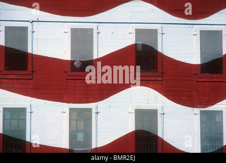 Amerikanische Flagge Streifen auf Gebäude gemalt sehen andere Foto der stars Stockfoto