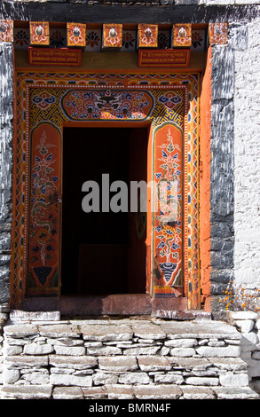 Dekorierte Dzong Eingang, Jakar Bumthang Bhutan Stockfoto