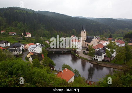 Rozmberk nad Vltavou Dorf in einer Moldau Fluss Kurve, Südböhmen, Tschechische Republik Stockfoto