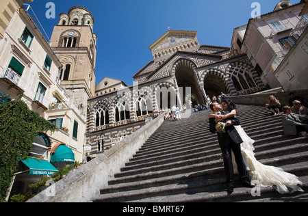 Eine Hochzeit in Il Duomo (Kathedrale) Amalfi, Italien Stockfoto