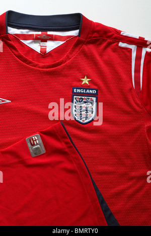 England Shirt Top mit drei Löwen Abzeichen auf - 3 Löwen Stockfoto