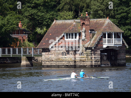 Segeln auf Rudyard Lake Stockfoto