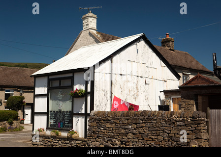 Großbritannien, England, Derbyshire, Hoffnung, Edale Road, Lisas Friseure in der Zinn-Shop letzter Überrest des Birchinlee Dorfes Stockfoto