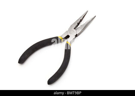 eine Zange hautnah mit weißem Hintergrund Stockfoto