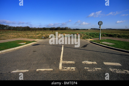 Ende der Straße auf Geschäft Industriegebiet in der Nähe von Leeds UK Stockfoto