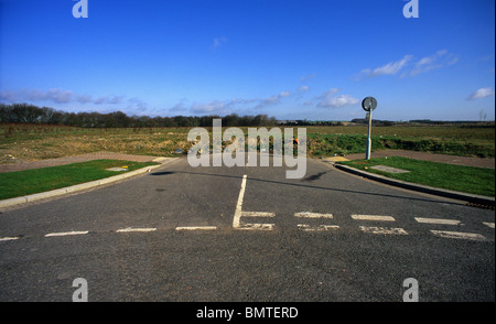 Ende der Straße auf Geschäft Industriegebiet in der Nähe von Leeds UK Stockfoto