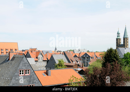 Über Den Juli von Goslar, Niedersachsen, Deutschland. -Über den Dächern von Goslar, Niedersachsen, Deutschland. Stockfoto