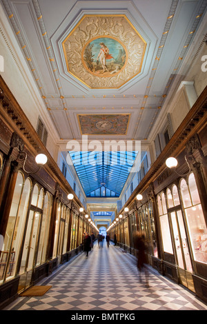 PARIS, BEDECKT PASSAGEN, PASSAGE VERO DODAT Stockfoto