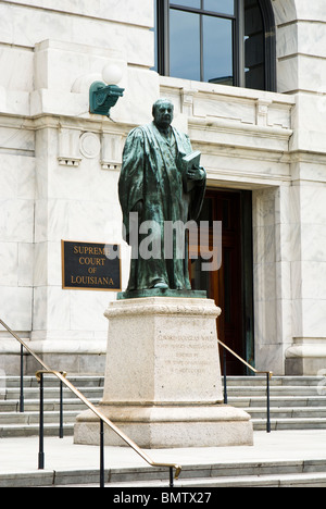 Statue des obersten Edward Douglas White vor Louisiana Gerichtsgebäude im French Quarter New Orleans LA Stockfoto