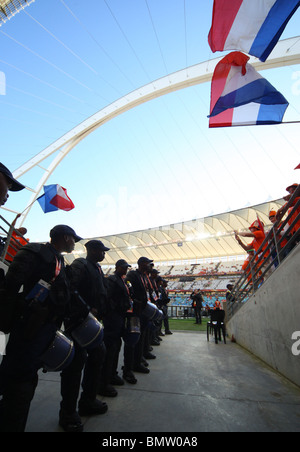 Polizei im Stadion nach dem MATCH Niederlande V JAPAN DURBAN Stadion DURBAN Südafrika 19. Juni 2010 Stockfoto