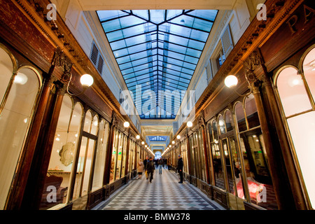 PARIS, BEDECKT PASSAGEN, PASSAGE VERO DODAT Stockfoto