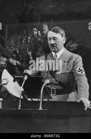 ADOLF HITLER eröffnet 1935 Nazi-Partei-Kongreß in Nürnberg Stockfoto