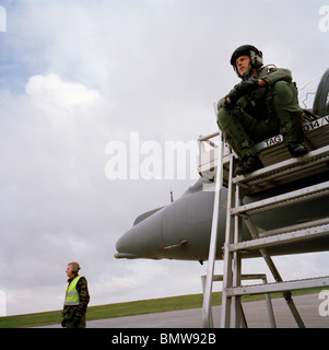 Boden-Techniker bei RAF Wittering, die Basis für den Harrier. Stockfoto