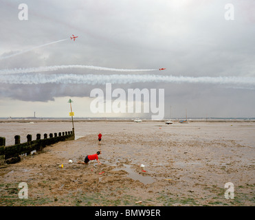 Southend Flugschau während der Anzeige von der "Red Arrows" der britischen Royal Air Force aerobatic Team. Stockfoto