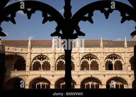 Verziert Bögen Kloster Jeronimos Kloster Mosteiro DOS Jerominos in Belem, Lissabon, Portugal, Europa Stockfoto