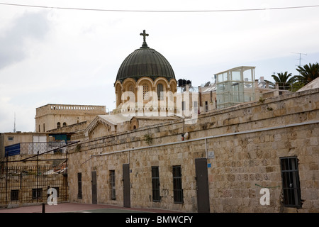 Blick auf Kloster der Schwestern der Zion Kuppel - neben Ecce-Homo-Bogen - gesehen von Dächern Stockfoto